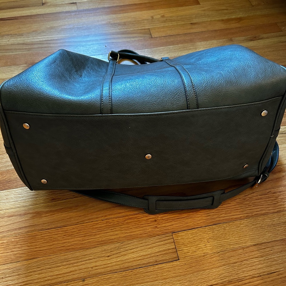 Deep Green Weekender Travel Bag - Picture 7 of 10